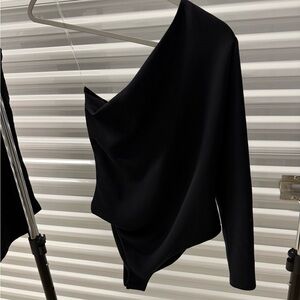 Black One-Shoulder Bodysuit